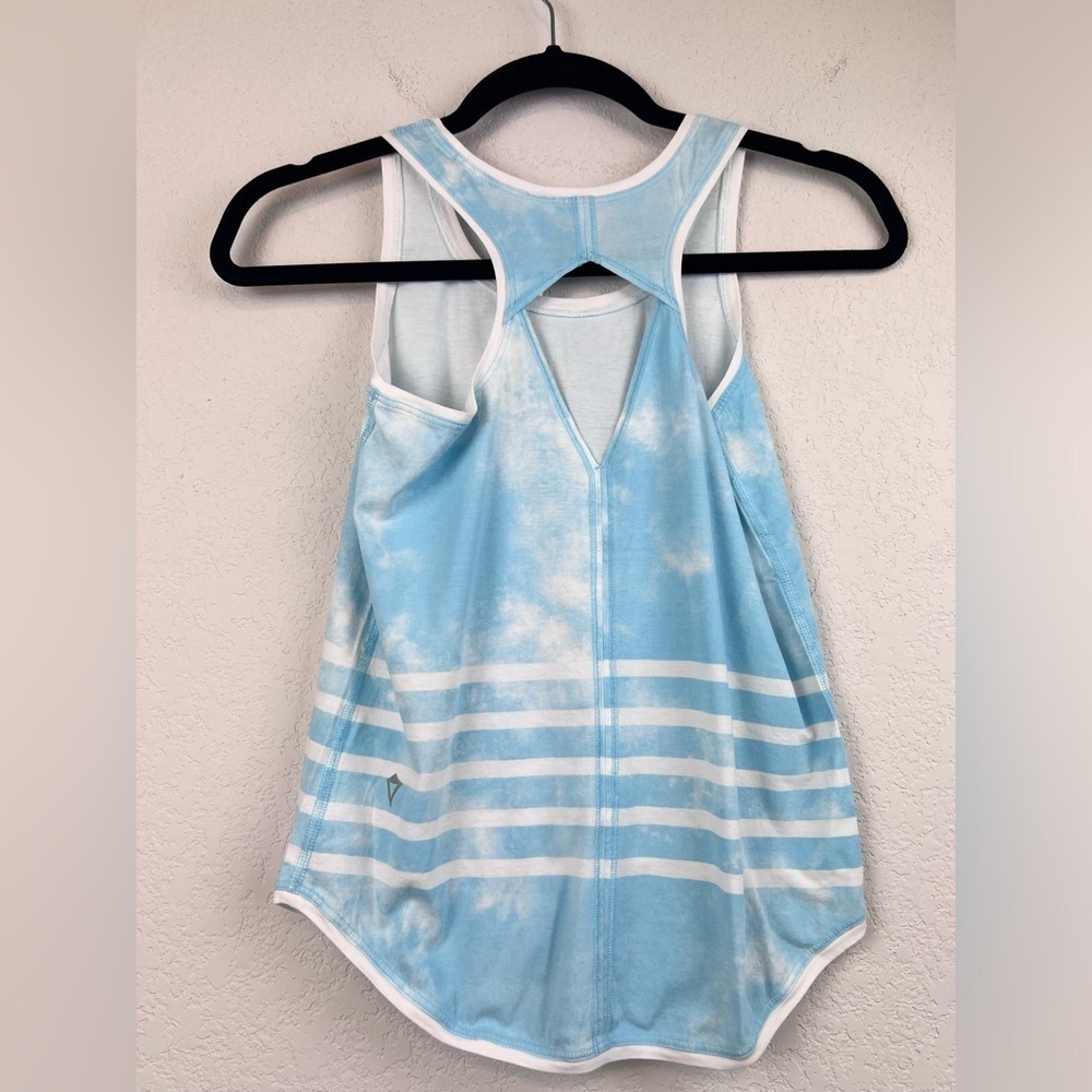 Ivivva by Lululemon Girl's Happy Livin' Tank Top in Sky Blue Size 10 - Picture 3 of 8